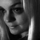 Hot and Horny Tania Wants to Play on Sex Cam